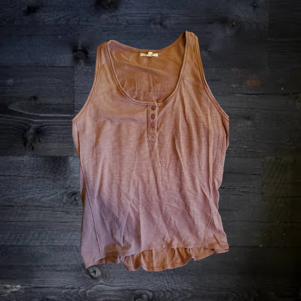 2 tank tops Maurices and Rue 21